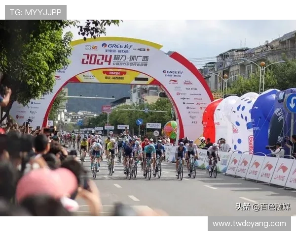 广西环法自行车赛上坡（环广西公路自行车世界巡回赛2019）sports